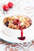 Kirschen crumble